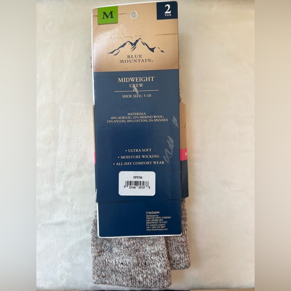 Blue Mountain Women’s Merino Wool Crew Socks 2-Pair Medium NWT - Picture 3 of 4